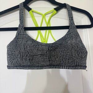 Lululemon Women's Black and Neon Green Sports Bra